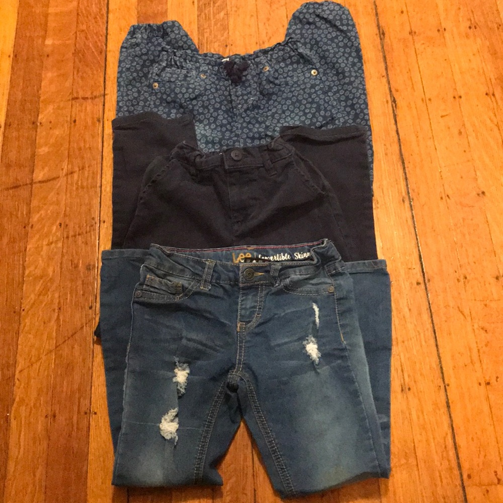Girls 6-7 Lot jeans